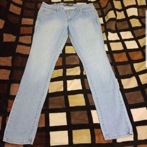 Levi's Demi Curve Used Jean's